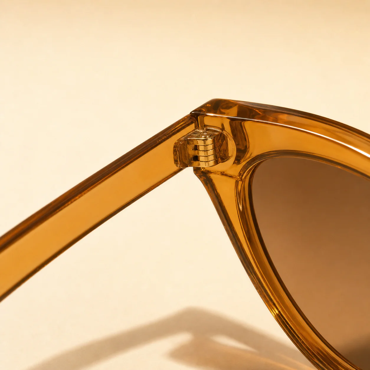 Noir Muse Cat Eye Sunglasses second detail view