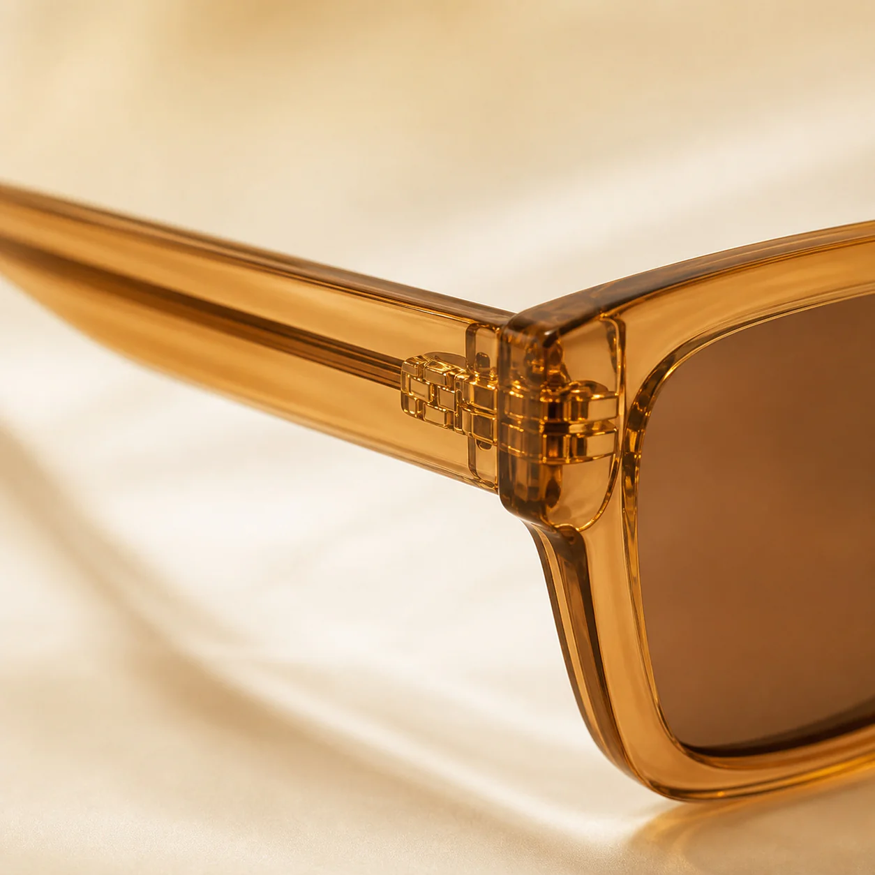 Ridge Tortoise Sunglasses second detail view